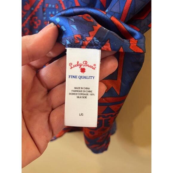 NWT Lucky Brand Red Blue Geometric VNeck Blouse Silk ShortSleeve Large - Picture 8 of 9